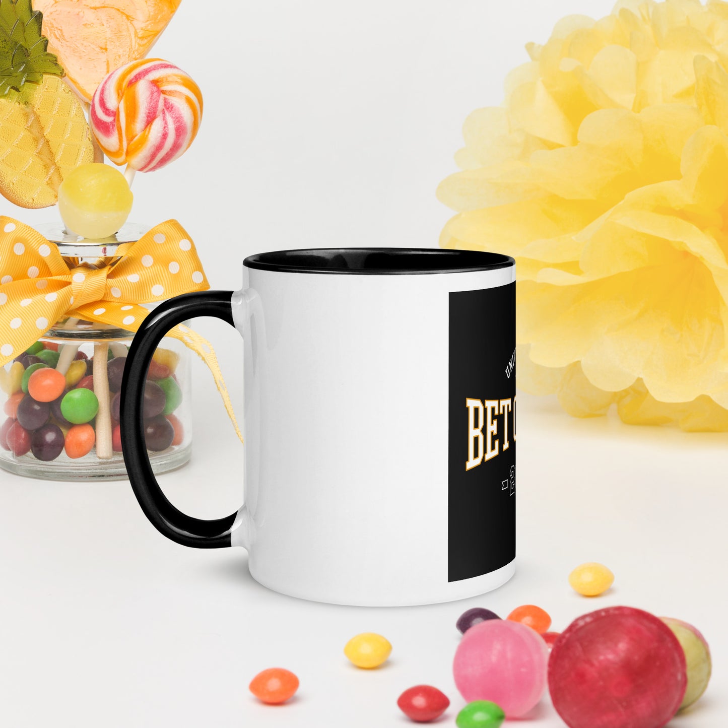 BET ON YOU UNIVERSITY Mug (black & white)